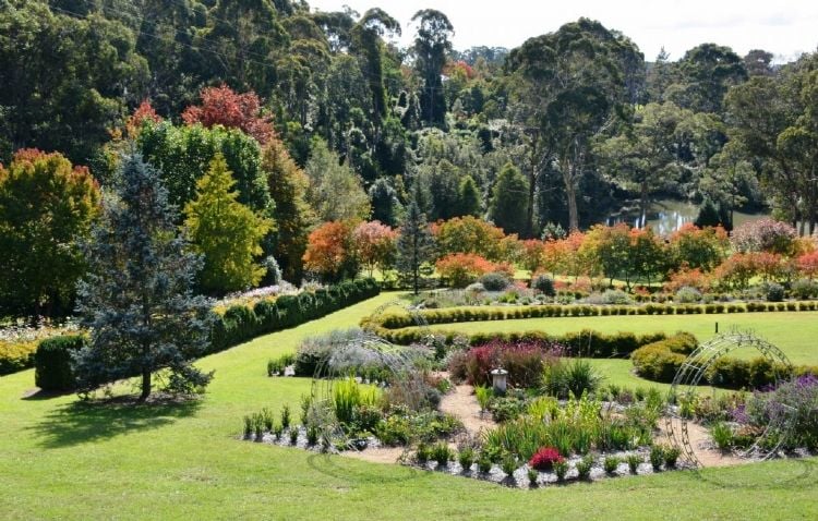 Connect Coaches Garden Tours Image -62b992da41c01